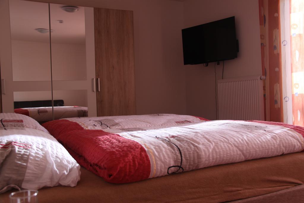 Guest House Krpole Brno Habitación foto