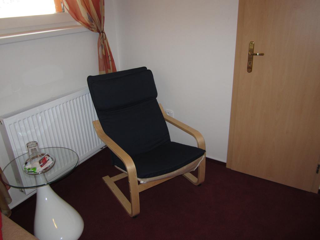 Guest House Krpole Brno Habitación foto