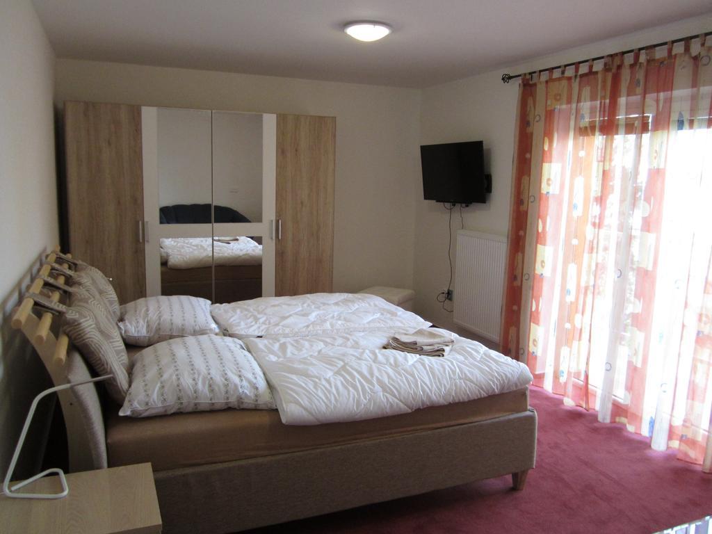 Guest House Krpole Brno Habitación foto